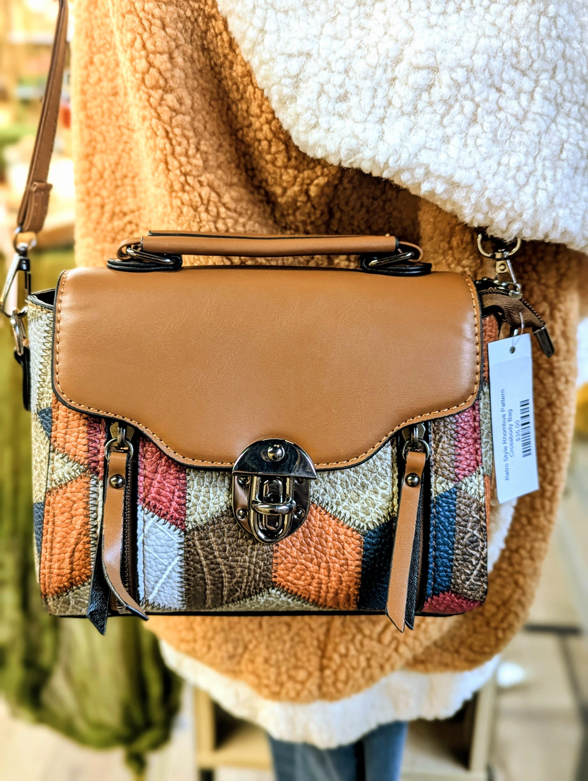 Retro Style Rhombus Pattern Crossbody Bag - Image 2