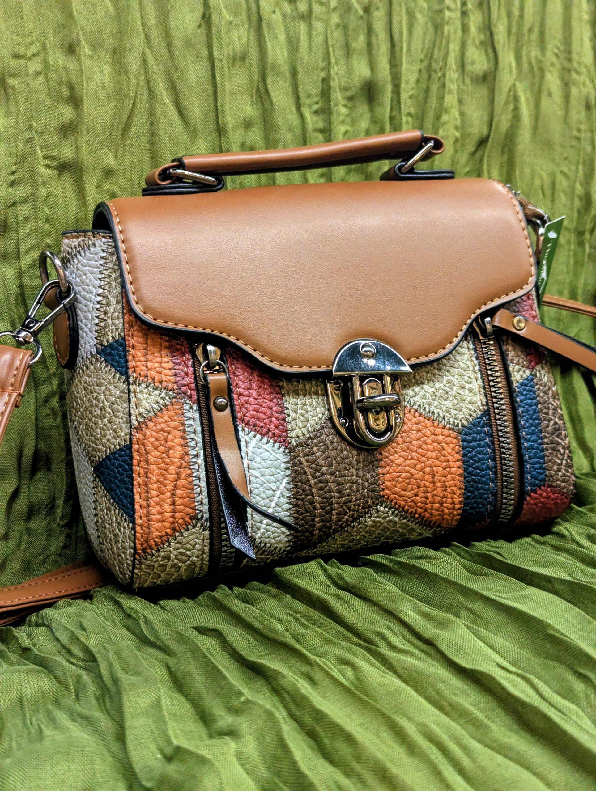 Retro Style Rhombus Pattern Crossbody Bag - Image 5