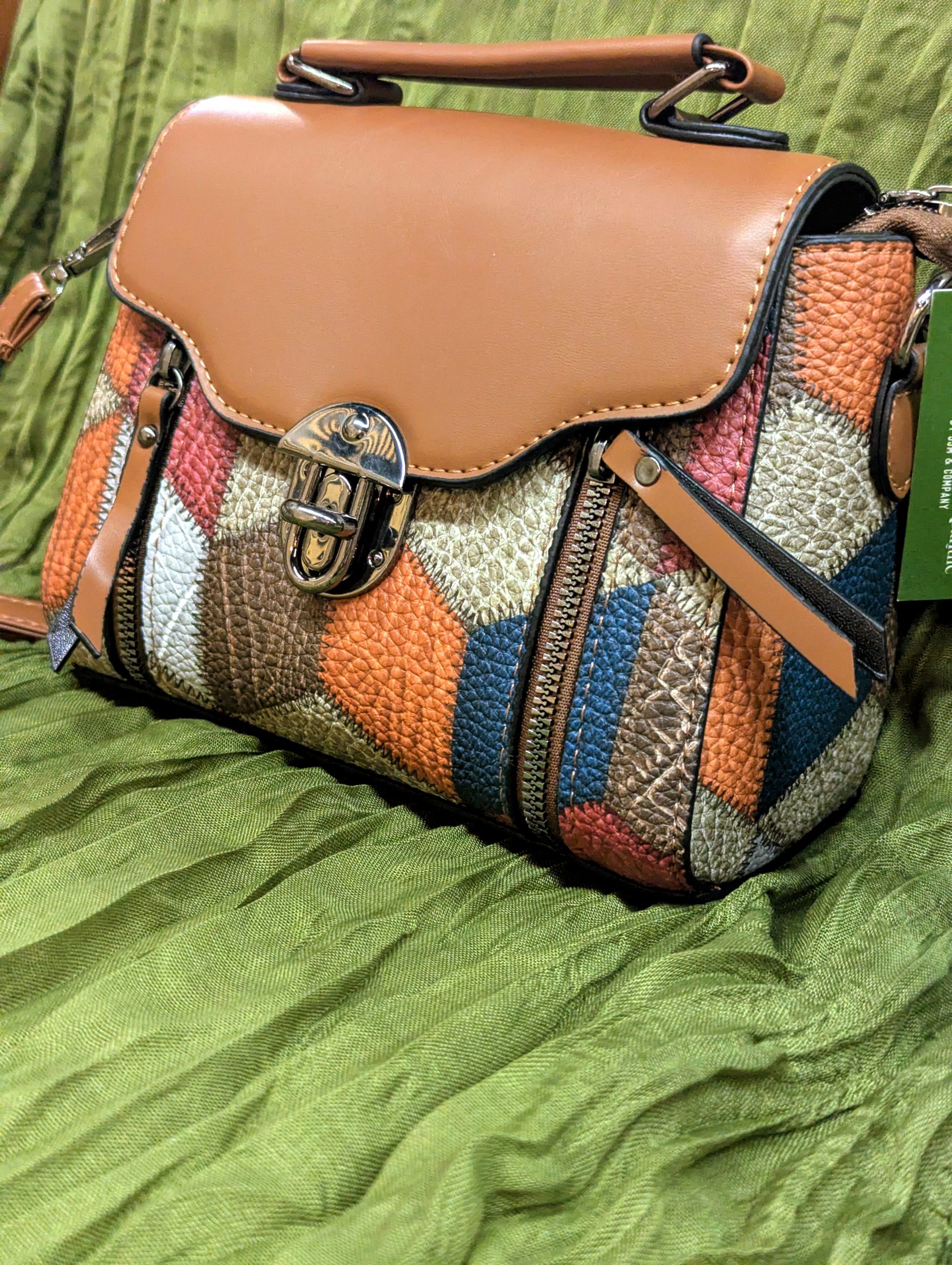 Retro Style Rhombus Pattern Crossbody Bag - Image 6